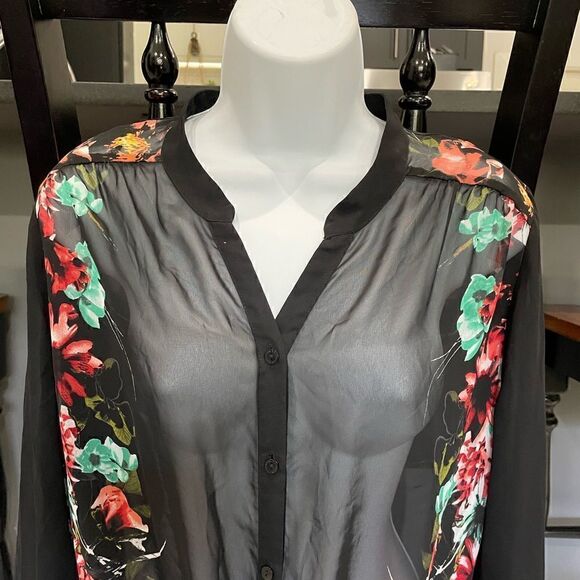 Worthington loose fit sheer floral front tie long sleeve, button front tunic. - Picture 7 of 10